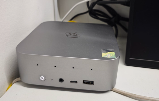 ZEEKU SER9 MAX REVIEW: A 10GbE Mini PC Built for NAS-Connected Creators